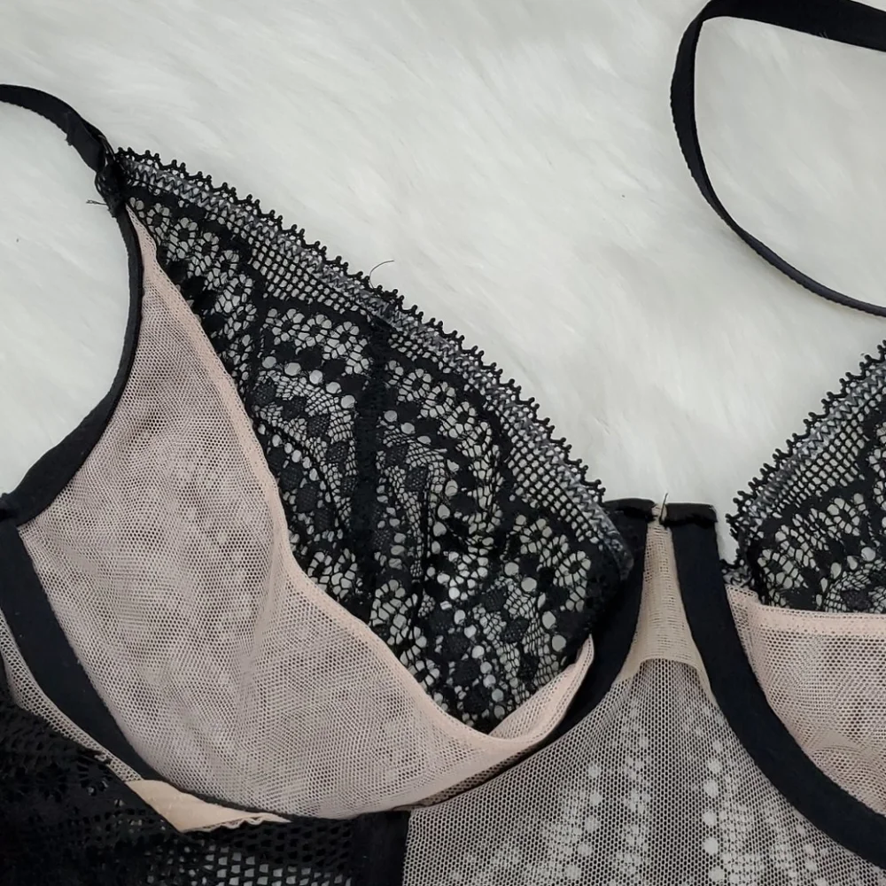 Victoria Secret Red Black Lace Corset Suspender 34D Sexy Lingerie
